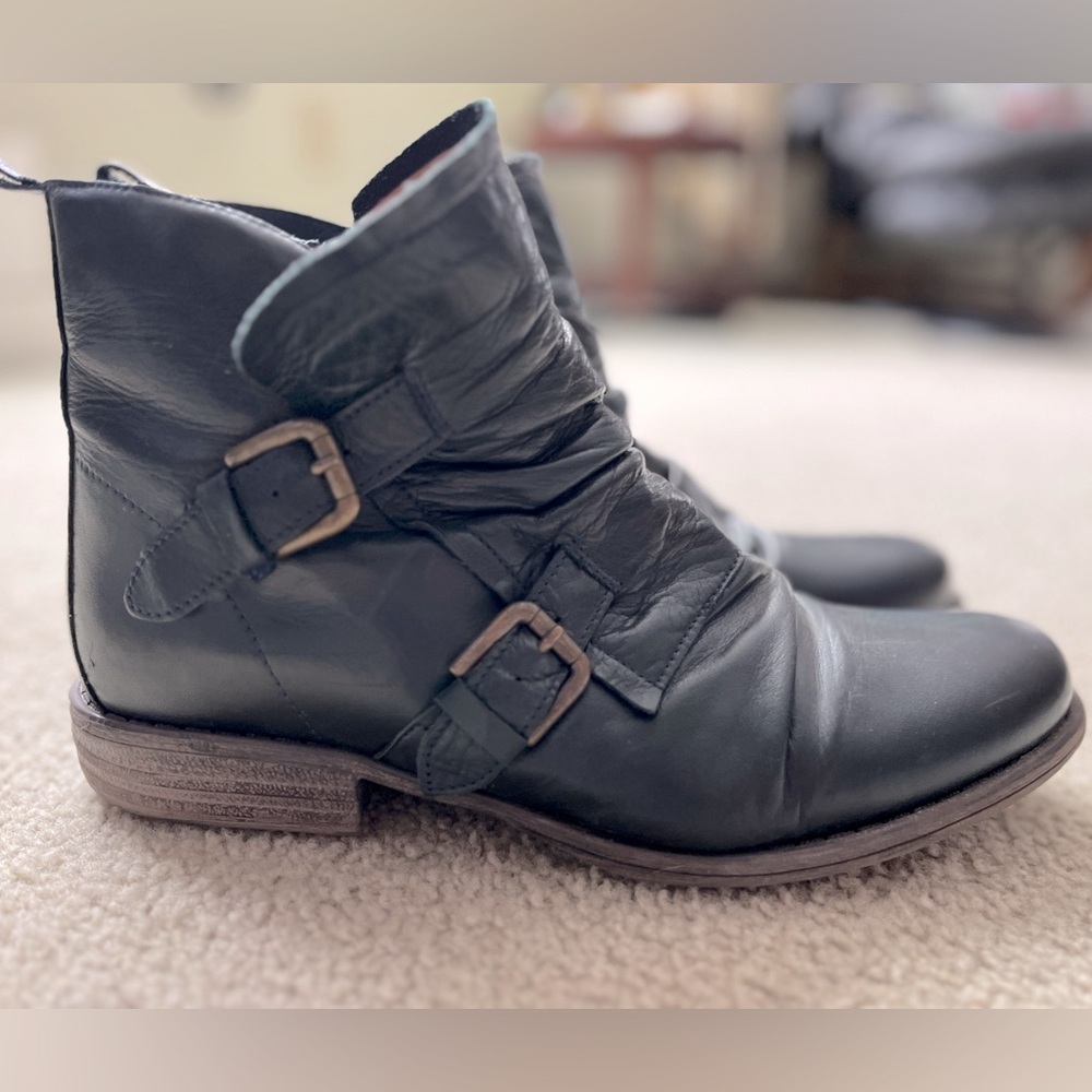 Mix Mooz Leslie Buckle Ankle Boots 42 EU (US 11)
